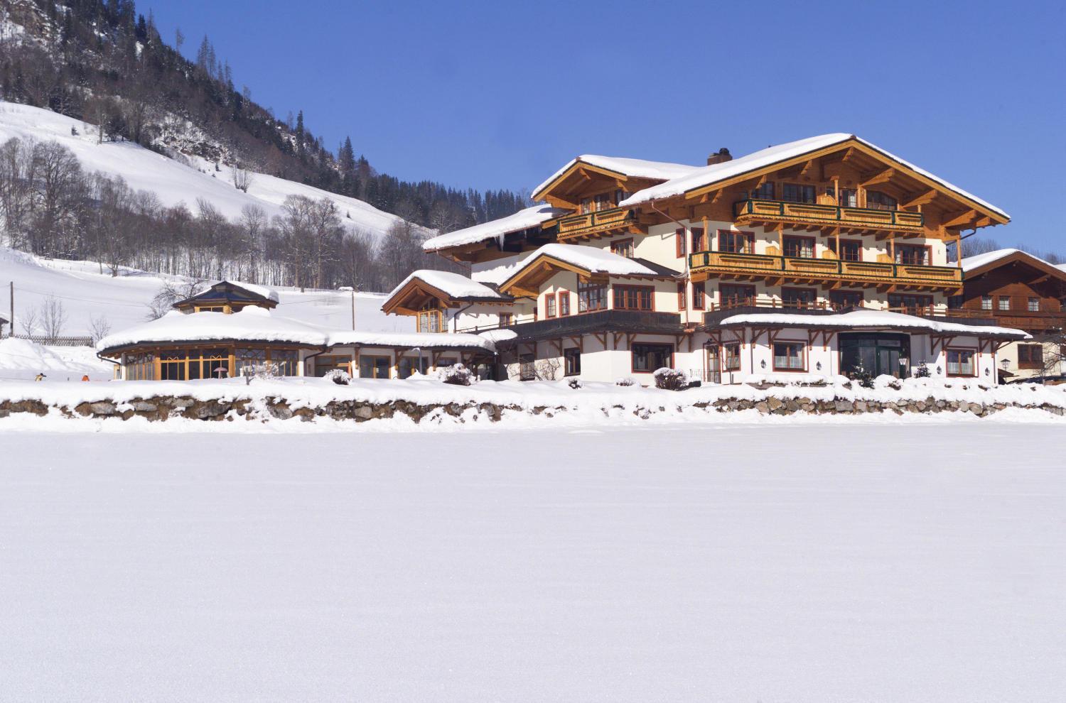 Feriendorf Ponyhof Hotel Fusch an der Grossglocknerstrasse Bagian luar foto