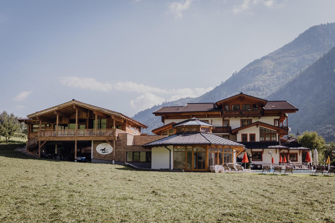 Feriendorf Ponyhof Hotel Fusch an der Grossglocknerstrasse Bagian luar foto